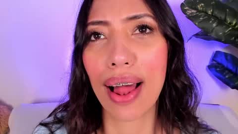 Miss Veronica online show from 05/07/26, 01:16