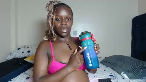 Snapshot of miss_wetcherry chatting on 05/15/26, 11:12 Cherie Independent model online show from 05/15/26, 11:12