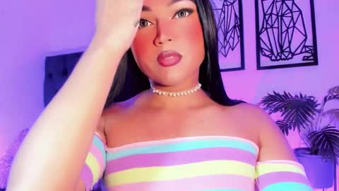 miss_zz online show from 12/02/25, 06:47