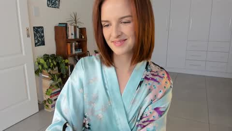 Alexandra Thorn online show from 02/22/26, 09:30