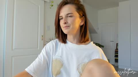 Snapshot of missalexthorn chatting on 04/07/26, 10:37 Alexandra Thorn online show from 04/07/26, 10:37