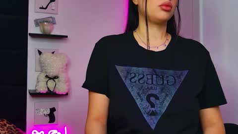 Amelia online show from 04/24/26, 12:07