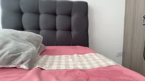 Ameliahs online show from 11/11/25, 12:27