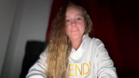 Ameliahs online show from 03/25/26, 09:37