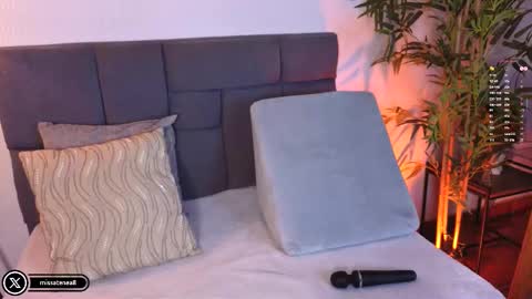 Laura online show from 03/21/26, 12:32