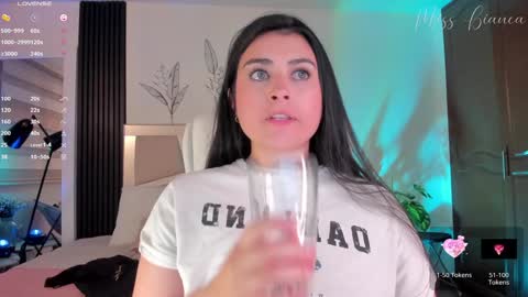 Snapshot of missbianca1 chatting on 12/06/24, 02:35 Bianca Torres online show from 12/06/24, 02:35