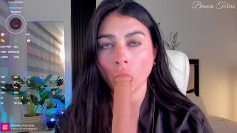 Snapshot of missbianca1 chatting on 02/25/25, 02:25 Bianca Torres online show from 02/25/25, 02:25