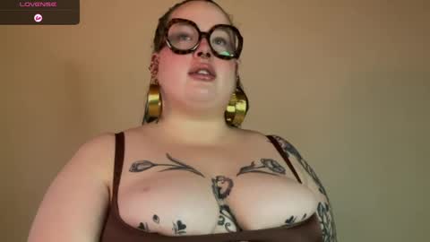 Snapshot of missbika chatting on 06/06/26, 02:33 Miss Bika online show from 06/06/26, 02:33