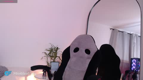 MissBlair online show from 12/31/24, 05:33