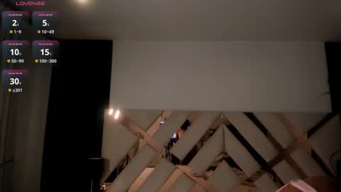 Snapshot of missbrasil_ chatting on 02/27/26, 11:43 Sara Vanegas online show from 02/27/26, 11:43