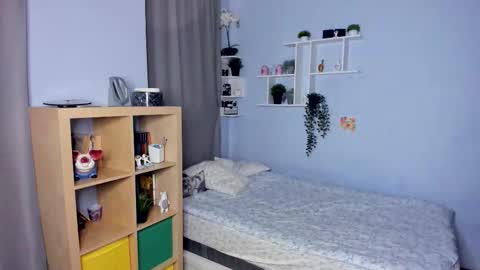 Shelley online show from 09/12/25, 07:08