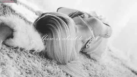 Chloe freelance model Please your thumbs up are important  online show from 11/16/25, 02:28