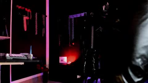 Snapshot of missdarklady chatting on 09/18/25, 11:07 Missdarklady online show from 09/18/25, 11:07