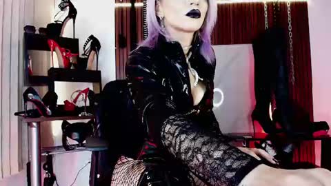 Missdarklady online show from 07/23/26, 01:58