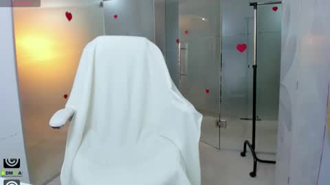 Miss Domina online show from 01/14/26, 03:56