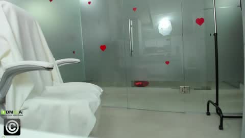 Snapshot of missdominna chatting on 05/11/26, 02:50 Miss Domina online show from 05/11/26, 02:50