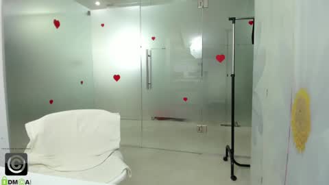Snapshot of missdominna chatting on 05/19/26, 02:51 Miss Domina online show from 05/19/26, 02:51
