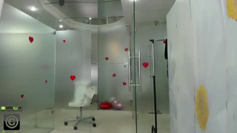 Snapshot of missdominna chatting on 06/04/26, 02:50 Miss Domina online show from 06/04/26, 02:50