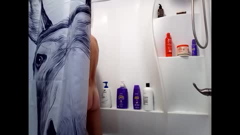 MissEeva online show from 01/08/25, 07:45