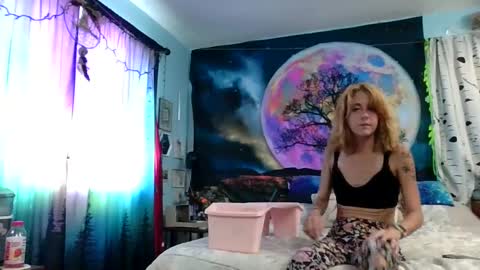 MissEeva online show from 09/19/25, 04:29