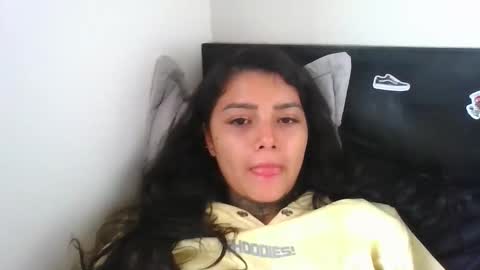 melodie  online show from 11/19/25, 09:15