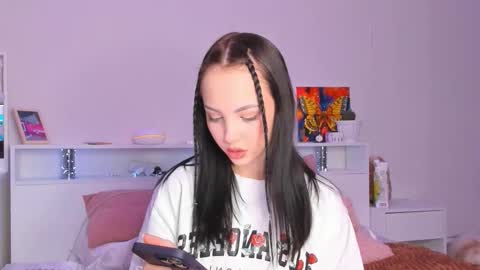 Hello dear my name Elisa online show from 03/07/26, 05:43