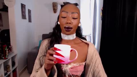 Emilie Diaz online show from 03/06/26, 02:02