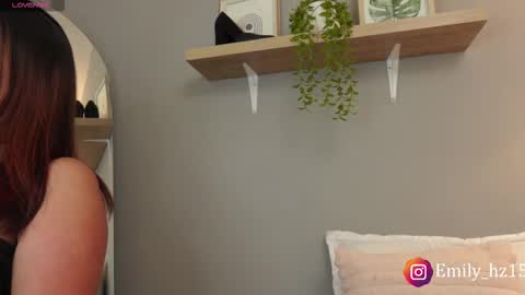 Yuliana online show from 11/14/25, 09:52