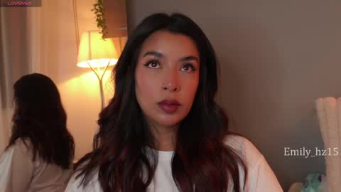 Snapshot of missemily_11 chatting on 05/11/26, 10:43 Yuliana online show from 05/11/26, 10:43