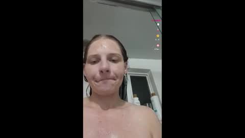 misshannaho online show from 10/12/25, 09:52