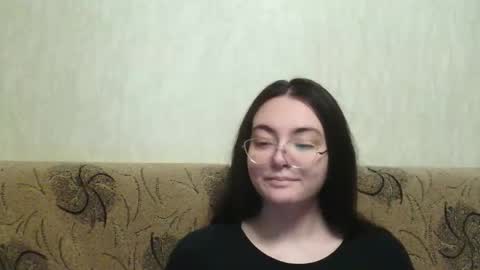 missis mona online show from 12/15/25, 09:08