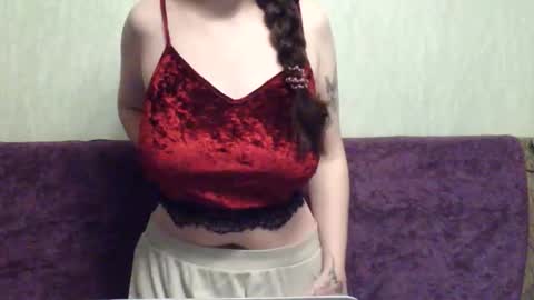 Snapshot of missis_mona chatting on 06/04/26, 12:05 missis mona online show from 06/04/26, 12:05