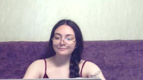 Snapshot of missis_mona chatting on 06/04/26, 11:44 missis mona online show from 06/04/26, 11:44