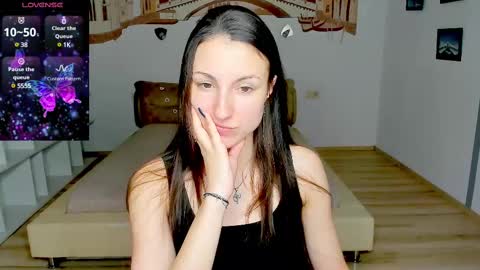 Snapshot of missis_sofiia chatting on 02/15/25, 01:05 Sofia online show from 02/15/25, 01:05