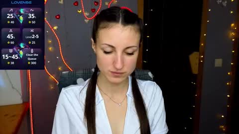 Snapshot of missis_sofiia chatting on 10/02/25, 11:50 Sofia online show from 10/02/25, 11:50