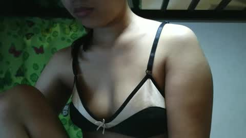 Jona online show from 12/01/25, 02:38