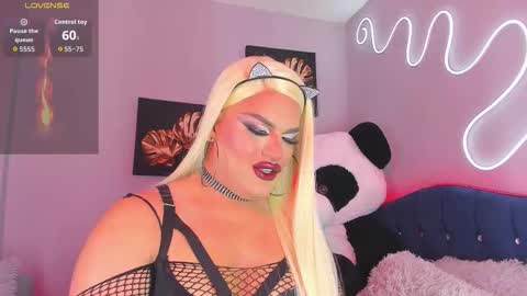 kassandra lazcano online show from 09/13/25, 02:00