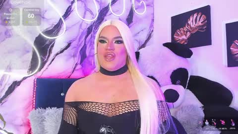 kassandra lazcano online show from 04/08/26, 01:38