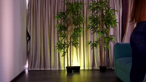 misskiarra online show from 02/19/25, 11:49