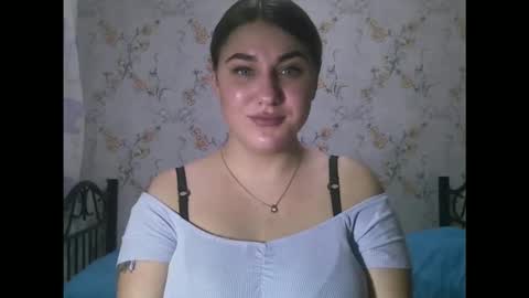 Lisa online show from 04/14/26, 01:44