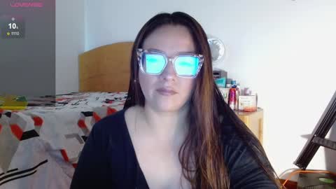 eva   online show from 02/10/25, 01:44