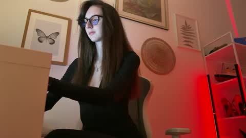 misslalii online show from 03/10/26, 05:18