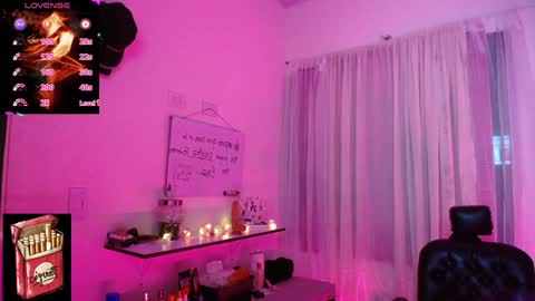 Snapshot of misslana_wn chatting on 01/27/25, 02:31 LanaLul  online show from 01/27/25, 02:31