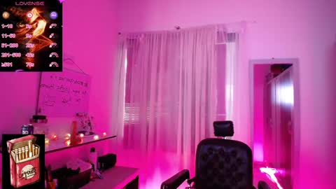 Snapshot of misslana_wn chatting on 03/06/25, 06:05 LanaLul  online show from 03/06/25, 06:05