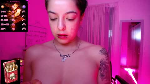 Snapshot of misslana_wn chatting on 03/07/25, 06:57 LanaLul  online show from 03/07/25, 06:57