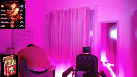 Snapshot of misslana_wn chatting on 03/12/25, 04:30 LanaLul  online show from 03/12/25, 04:30