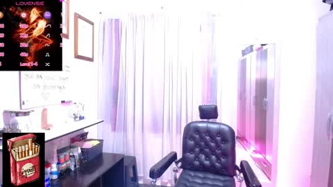 Snapshot of misslana_wn chatting on 09/17/25, 02:24 LanaLul  online show from 09/17/25, 02:24