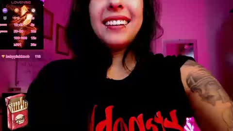 Snapshot of misslana_wn chatting on 09/19/25, 05:31 LanaLul  online show from 09/19/25, 05:31