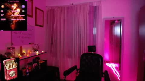 Snapshot of misslana_wn chatting on 09/27/25, 05:01 LanaLul  online show from 09/27/25, 05:01