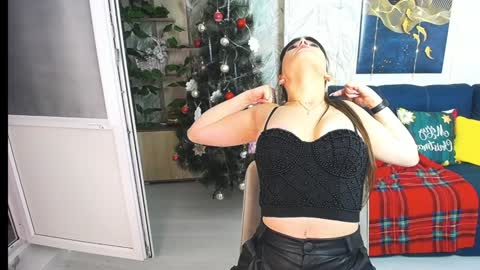 MissLaura online show from 01/17/25, 06:36